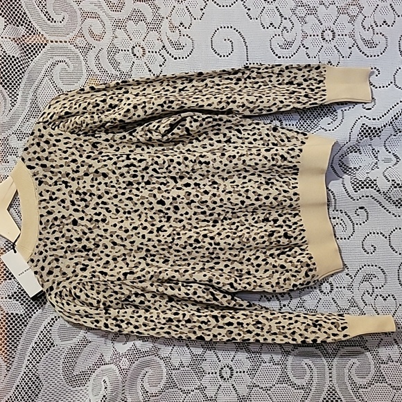 🎲 NWT Who What Wear Shadow Leopard Print Sweater - Picture 7 of 7